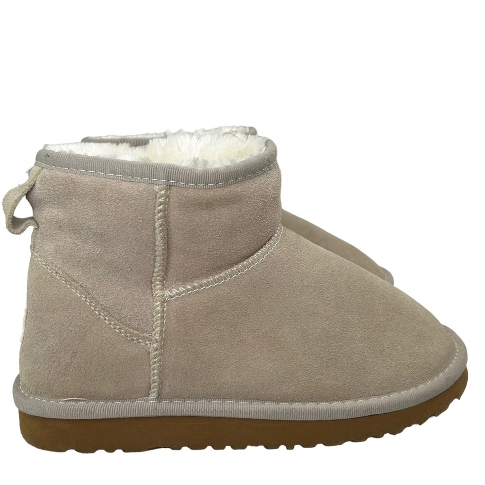 UGG Mini II Classic Cream Ankle-High Suede Leather Sheepskin Boots Womens SZ 7